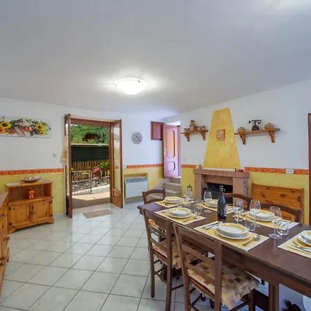 Apartment Casa Ersilia *